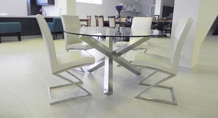 Обеденный стол с круглой столешницей - купить Обеденные столы по цене 63000.0
