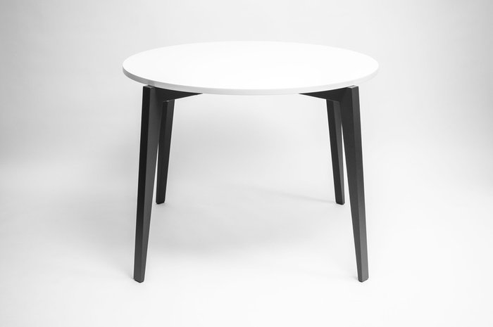 Обеденный стол Circus бело-черного цвета - купить Обеденные столы по цене 29930.0
