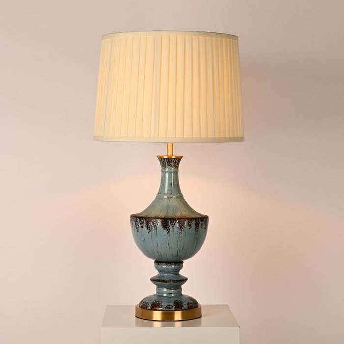 Настольная лампа с абажур плиссированный белого цвета - лучшие Настольные лампы в INMYROOM