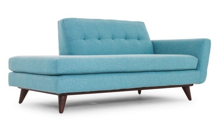 Прямой диван голубого цвета