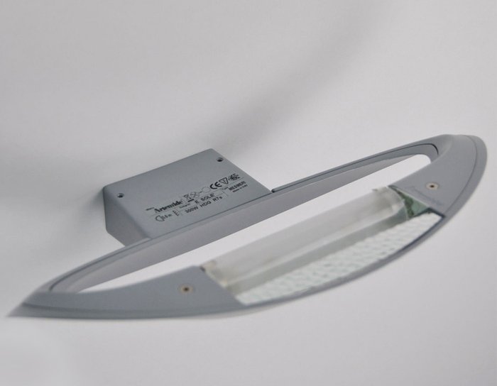 Настенный светильник Artemide Mesmeri Halo Polished chrome - лучшие Бра и настенные светильники в INMYROOM