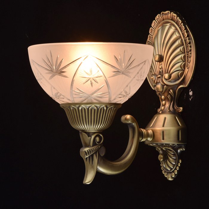 Бра Афродита со стеклянным плафоном  - купить Бра и настенные светильники по цене 8480.0