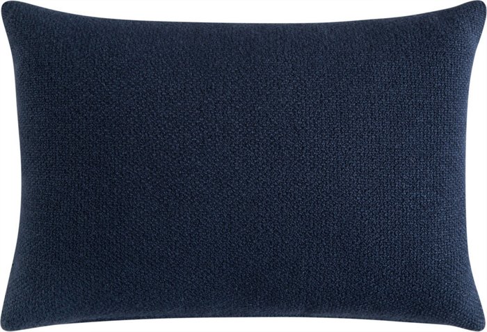 Декоративная подушка для дивана синего цвета