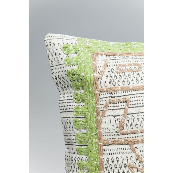 Подушка Maze в пастельных зеленых и бежевых тонах - купить Декоративные подушки по цене 9107.0