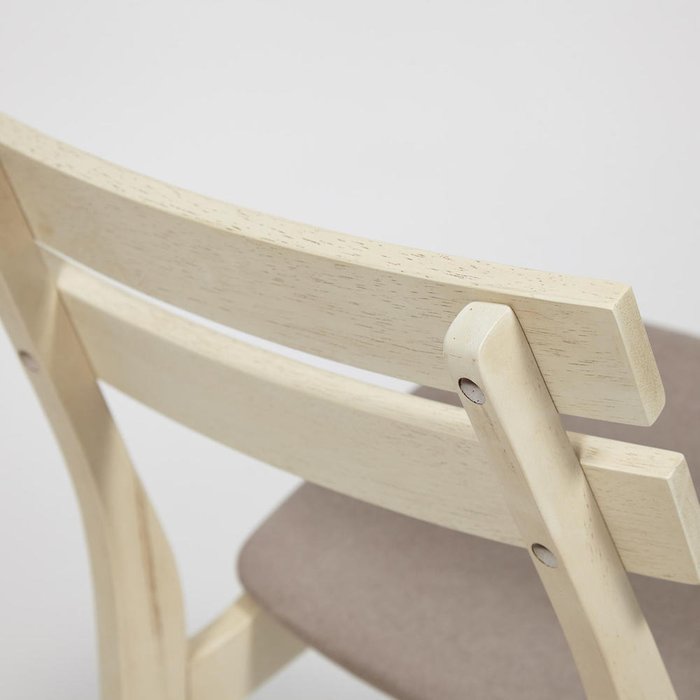Комплект из четырех стульев Fes с мягким сиденьем бежевого цвета - лучшие Обеденные стулья в INMYROOM