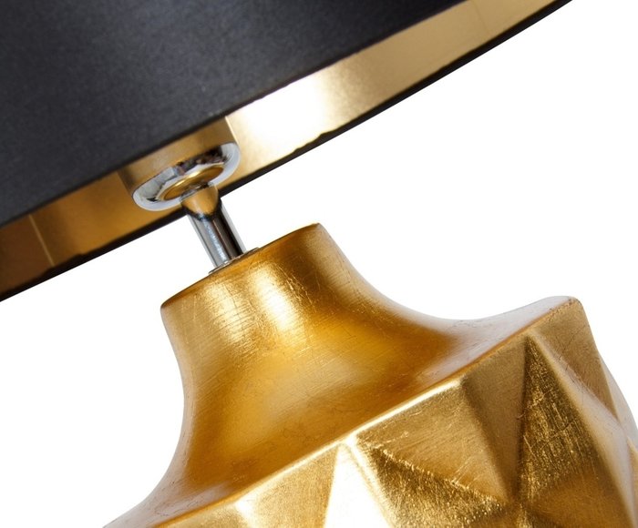 Настольная лампа золотого цвета с черным абажуром - лучшие Настольные лампы в INMYROOM