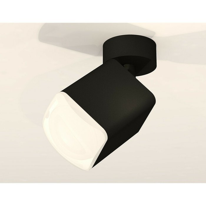 Светильник точечный Ambrella Techno Spot XM7813023 - купить Накладные споты по цене 7478.0