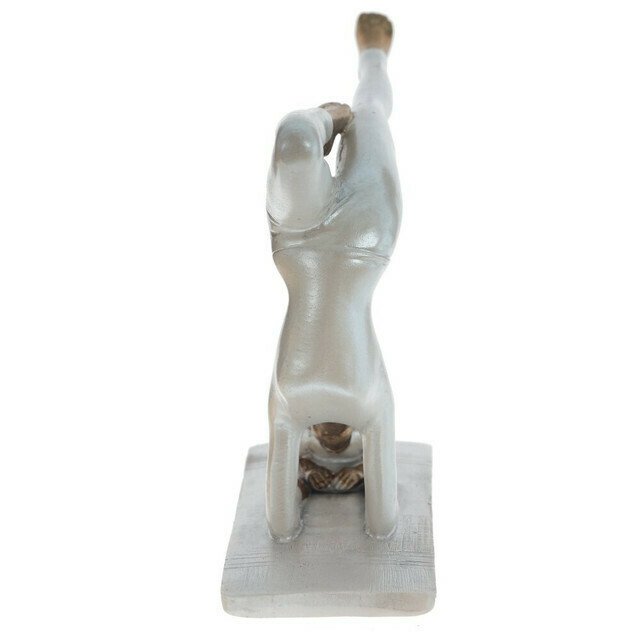 Фигурка декоративная Девушка бело-золотого цвета - купить Фигуры и статуэтки по цене 3078.0