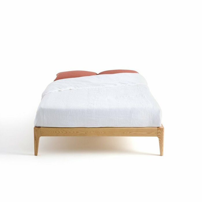 Кровать из массива ясеня с кроватным основанием Agura 160x200 бежевого цвета - купить Кровати для спальни по цене 51050.0
