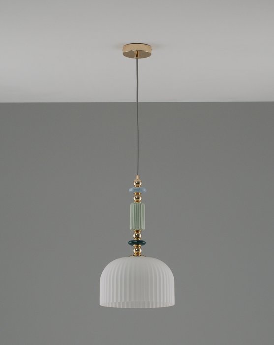Светильник подвесной Charm со стеклянным плафоном - лучшие Подвесные светильники в INMYROOM