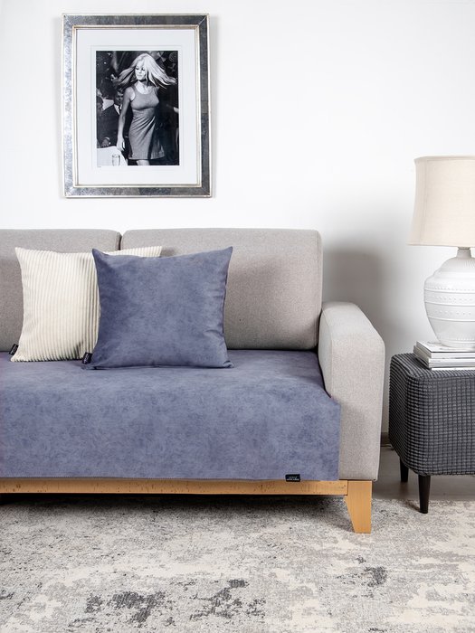 Декоративная подушка Goya ocean синего цвета - купить Декоративные подушки по цене 1127.0