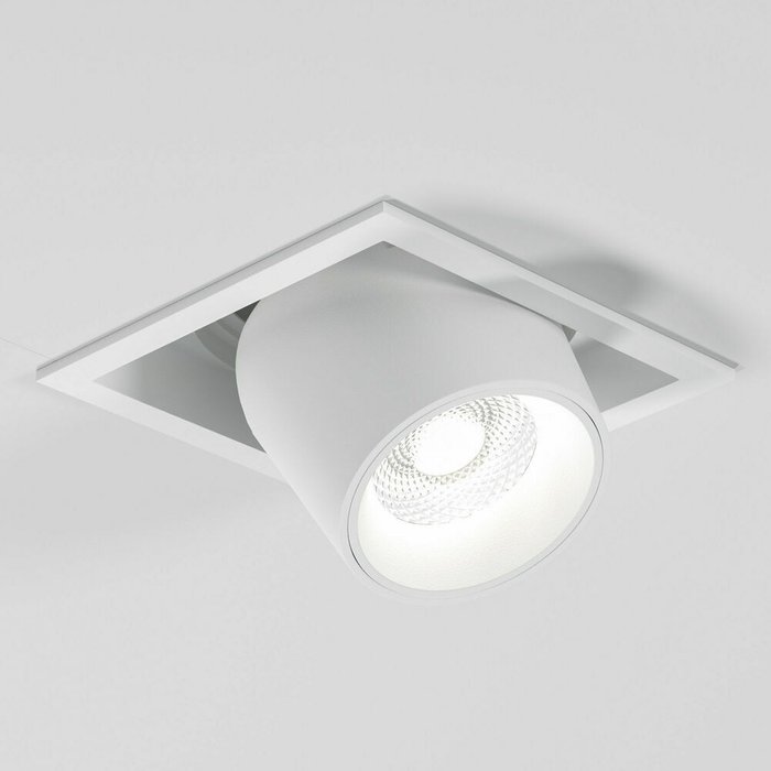 Встраиваемый потолочный светильник 25087/LED Conner