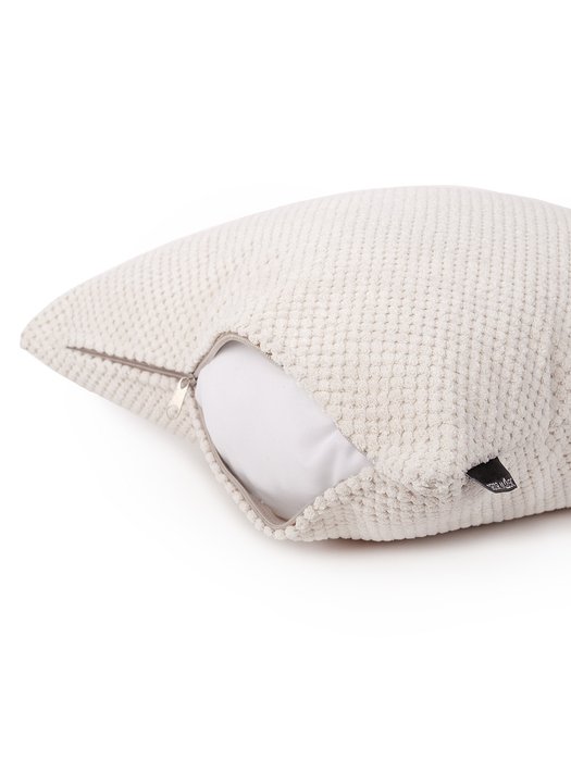 Декоративная подушка Citus White белого цвета  - купить Декоративные подушки по цене 1302.0