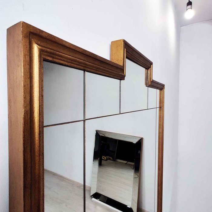 Настенное зеркало Vincello 75x105 в раме золотого цвета - лучшие Настенные зеркала в INMYROOM