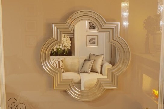 Интерьерное зеркало Golden accent в декоративной раме - лучшие Настенные зеркала в INMYROOM