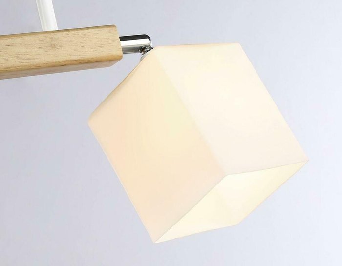 Потолочный светильник Traditional Modern белого цвета - лучшие Потолочные светильники в INMYROOM