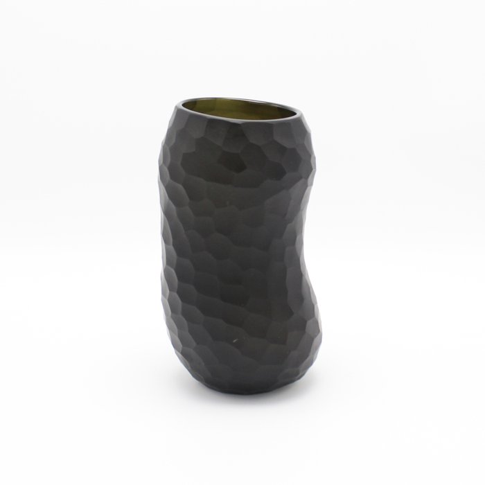 Средняя ваза Guar коричневого цвета - купить Вазы  по цене 12100.0