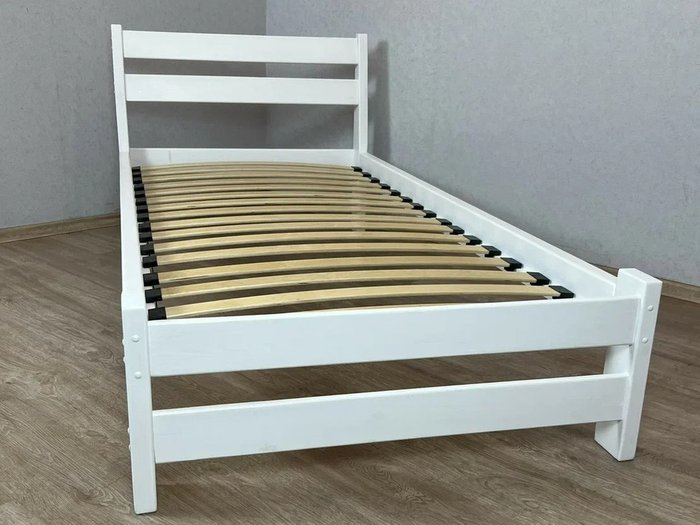 Кровать Мишка сосновая с ортопедическим основанием 80х190 белого цвета - лучшие Кровати для спальни в INMYROOM