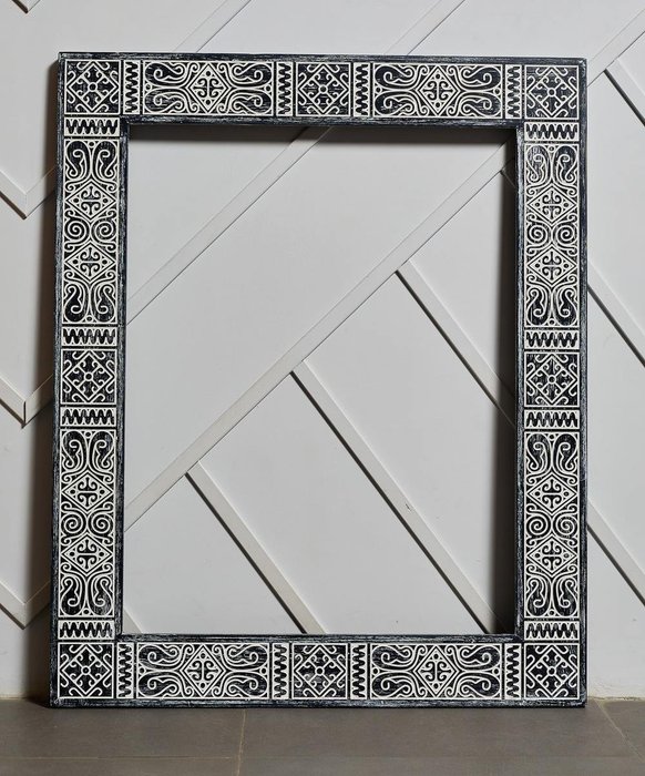 Зеркало настенное Persia Black в раме черного цвета - лучшие Настенные зеркала в INMYROOM