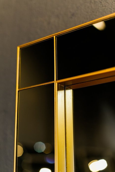 Зеркало настенное Asteria золотого цвета - купить Настенные зеркала по цене 54000.0