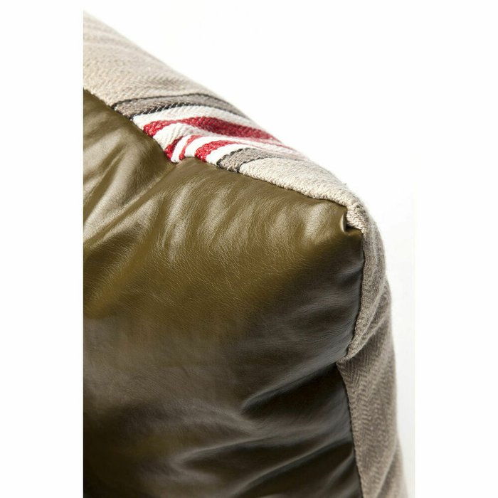 Подушка Break Out 40х40 серого цвета - лучшие Декоративные подушки в INMYROOM