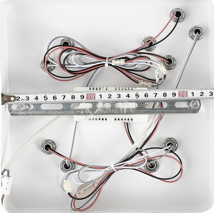 Потолочный светильник HIGH-TECH LED LAMPS 82022_уценка (акрил, цвет белый) - лучшие Потолочные светильники в INMYROOM Потолочный светильник HIGH-TECH LED LAMPS 82022_уценка (акрил, цвет белый) - лучшие Потолочные светильники в INMYROOM