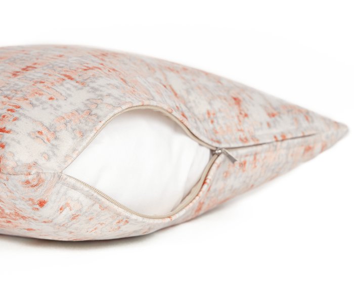 Декоративная подушка Monro красного цвета - купить Декоративные подушки по цене 649.0
