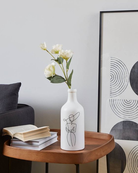 Ваза для декора Kitakata белого цвета - лучшие Вазы  в INMYROOM