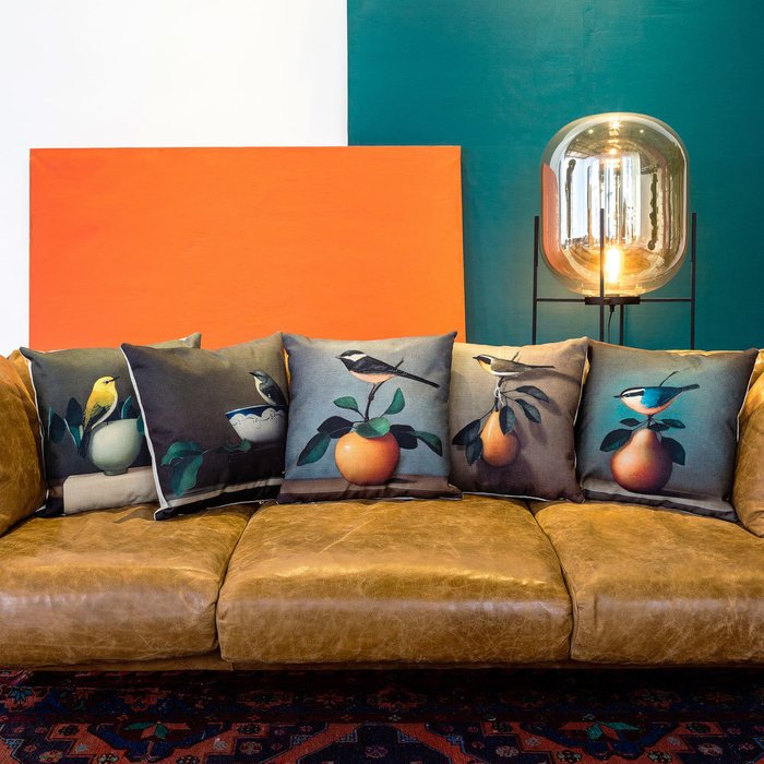 Интерьерная подушка Мистер Оранж серо-голубого цвета - купить Декоративные подушки по цене 2000.0
