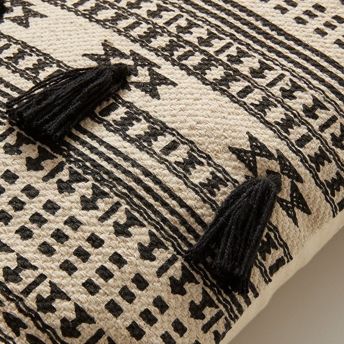 Чехол на подушку Seward черно-белого цвета - купить Декоративные подушки по цене 690.0