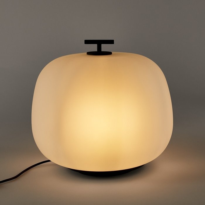 Настольная лампа Misuto XLбелого цвета - лучшие Настольные лампы в INMYROOM