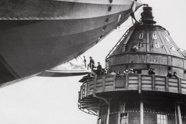 Постер с паспарту в раме "Dirigible" - купить Принты по цене 16088