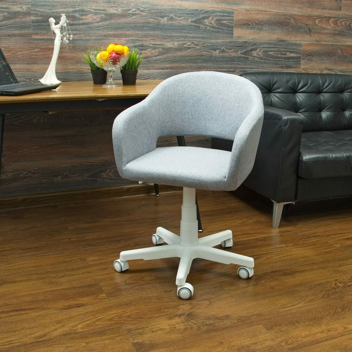 Кресло Бабби серо-белого цвета - купить Офисные кресла по цене 9990.0