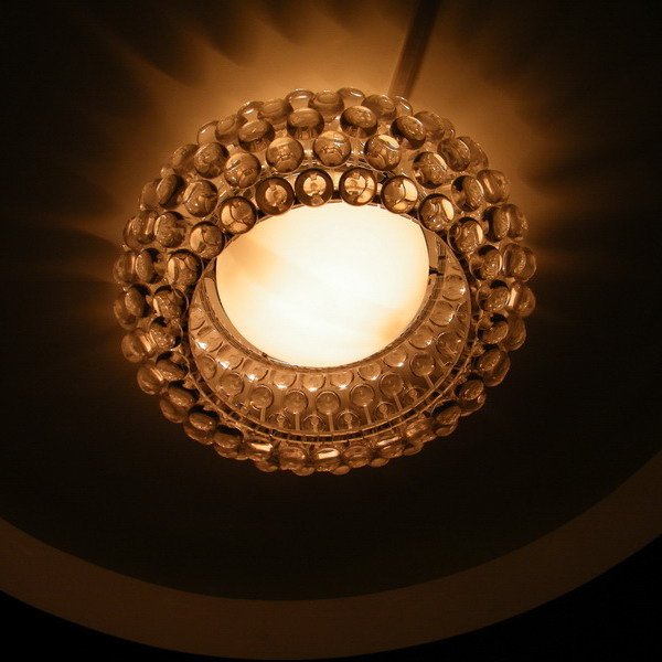 Дизайнерская потолочная люстра Caboche Ceiling crystal light с декоративным плафоном из акрила - купить Потолочные люстры по цене 35900.0