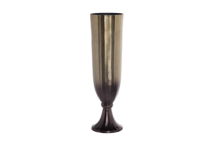 Металлическая ваза бронзового цвета