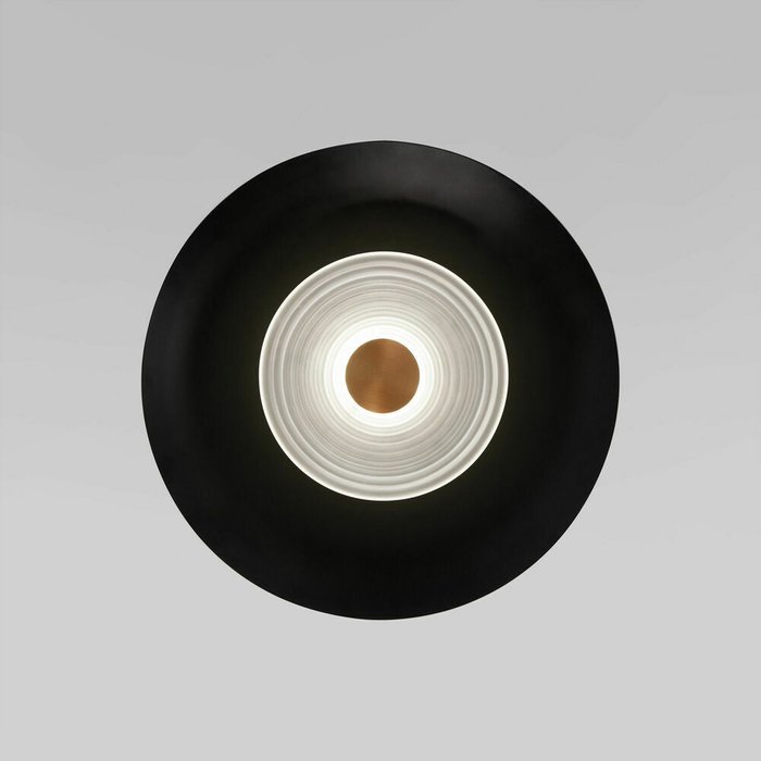 Подвесной светильник с металлическим плафоном 90328/1 черный Kontur - лучшие Подвесные светильники в INMYROOM