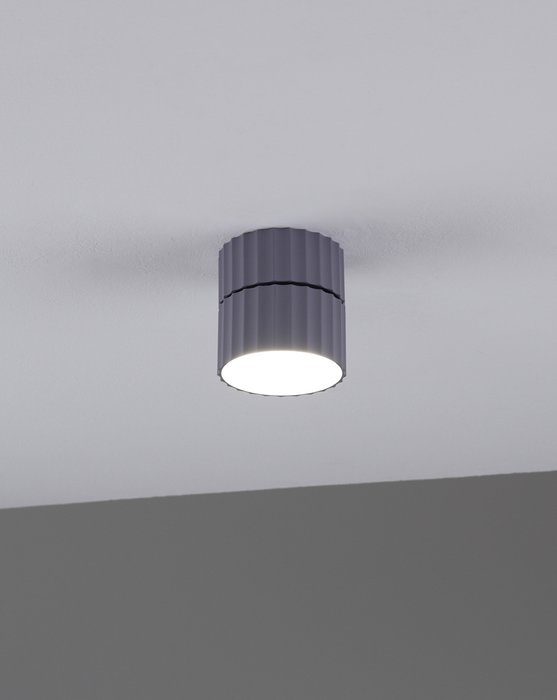 Спот Cora V11902-1C серого цвета - лучшие Накладные споты в INMYROOM Спот Cora V11902-1C серого цвета - лучшие Накладные споты в INMYROOM