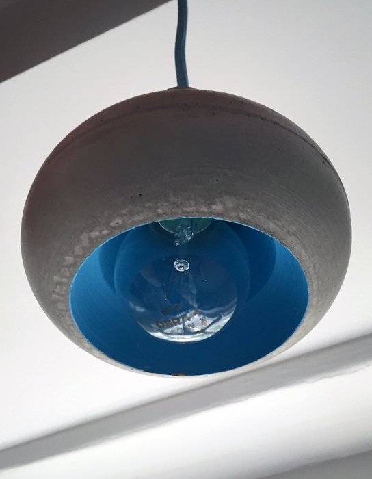 Подвесной светильник Drop из бетона - купить Подвесные светильники по цене 6850.0