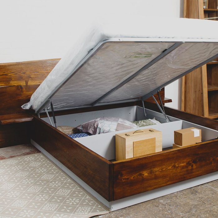 Кровать "Sleep & Storage" из карагача 160x200 - купить Кровати для спальни по цене 192585 Кровать "Sleep & Storage" из карагача 160x200 - купить Кровати для спальни по цене 192585
