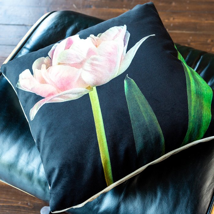 Декоративная подушка Pearled Rose с чехлом  - лучшие Декоративные подушки в INMYROOM