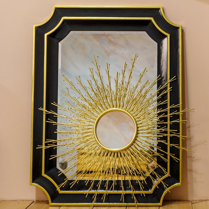 Настенное зеркало Альваро в раме черно-золотистого цвета - лучшие Настенные зеркала в INMYROOM