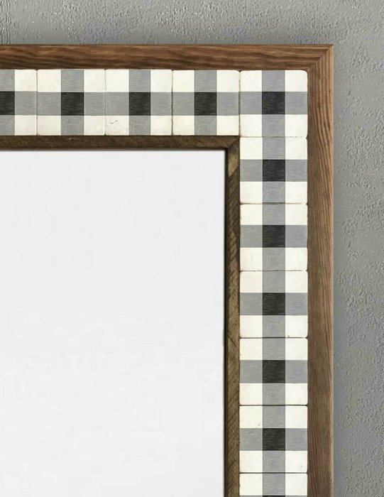 Настенное зеркало 53x73 с каменной мозаикой бело-серого цвета - лучшие Настенные зеркала в INMYROOM