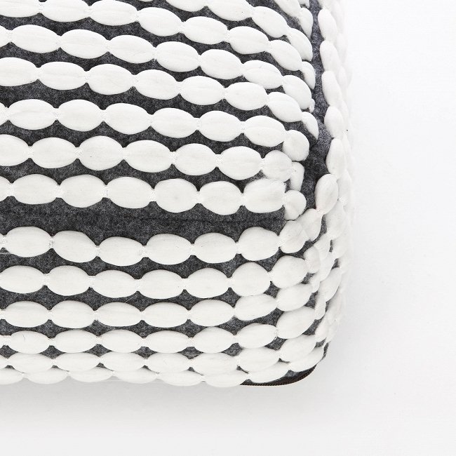 Подушка "Rococco Pillow" - купить Декоративные подушки по цене 6386.0