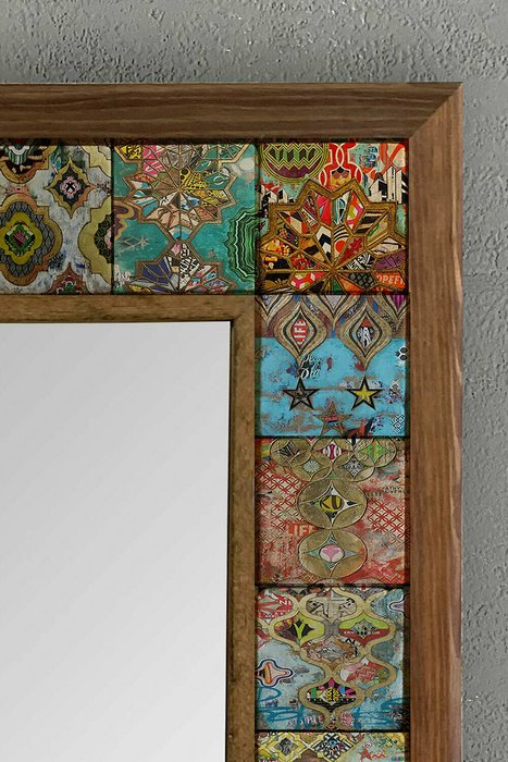 Настенное зеркало 43x43 с рамкой из натурального камня в виде мозаики - лучшие Настенные зеркала в INMYROOM