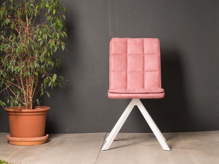 Стул Vela розового цвета  - купить Обеденные стулья по цене 8890.0