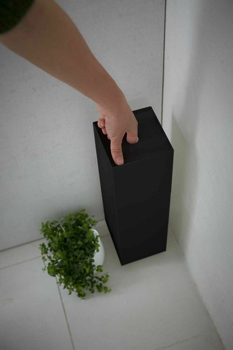 Подставка для бумаги Tower черного цвета - лучшие Контейнеры и подставки в INMYROOM Подставка для бумаги Tower черного цвета - лучшие Контейнеры и подставки в INMYROOM