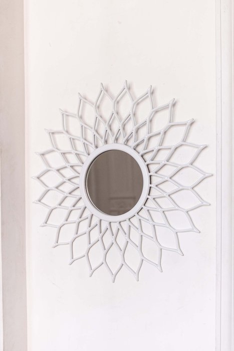 Зеркало настенное Mast белого цвета - купить Настенные зеркала по цене 18000.0