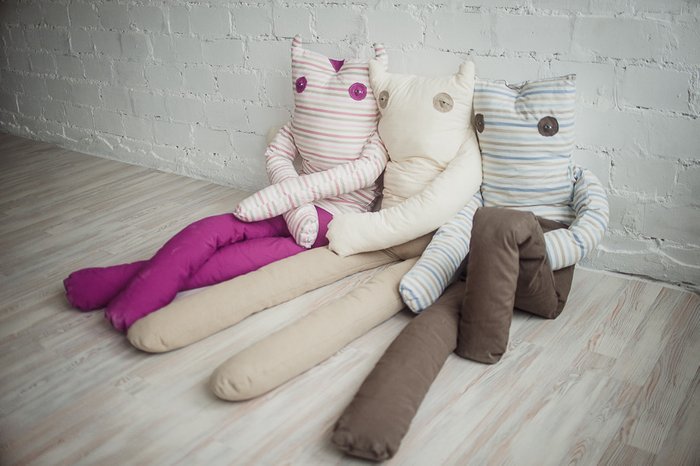 Подушка-игрушка lolo - лучшие Декоративные подушки в INMYROOM