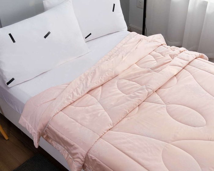 Одеяло Шарлиз 160х220 персикового цвета  - лучшие Одеяла в INMYROOM