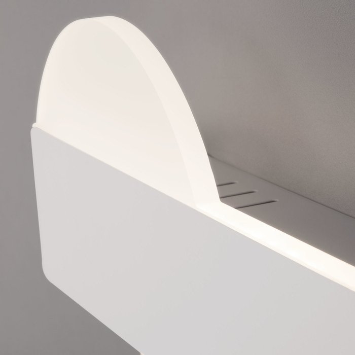 Настенный светодиодный светильник 40143/1 LED белый - лучшие Бра и настенные светильники в INMYROOM